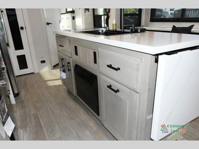 2026 Jayco Pinnacle - Photo 15