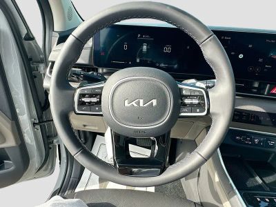 2026 Kia Carnival Hybrid — photo 11 view