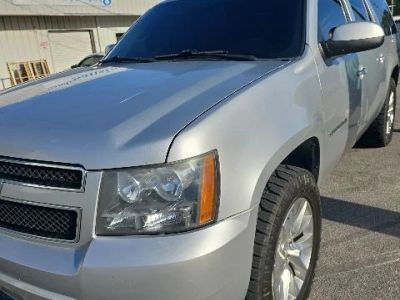 2013 Chevrolet Suburban 1500 - Photo 1