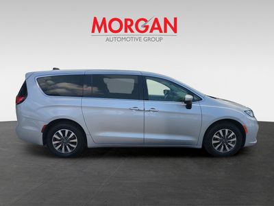 2023 Chrysler Pacifica - Photo 4