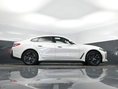 2026 BMW i4 - Photo 44