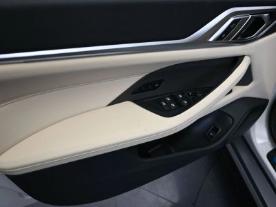 2026 BMW i4 - Photo 12