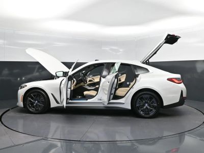 2026 BMW i4 - Photo 47
