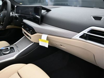 2026 BMW i4 - Photo 25