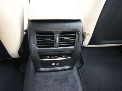 2026 BMW i4 - Photo 19