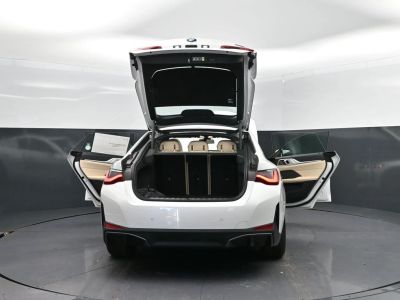 2026 BMW i4 - Photo 52