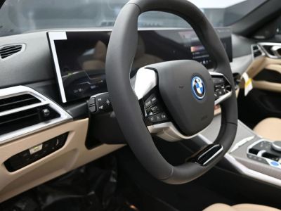 2026 BMW i4 - Photo 13