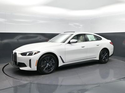 2026 BMW i4 - Photo 4