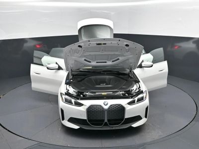 2026 BMW i4 - Photo 53