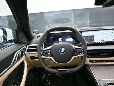 2026 BMW i4 - Photo 30