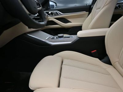 2026 BMW i4 - Photo 14