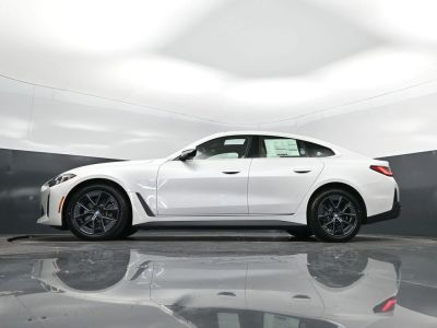 2026 BMW i4 - Photo 40