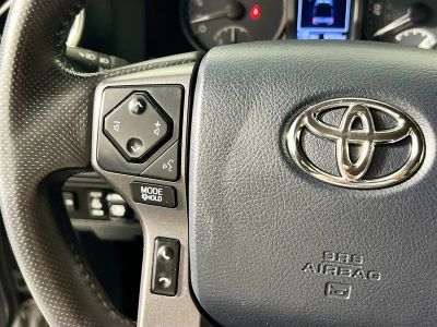 2017 Toyota Tacoma — photo 15 view
