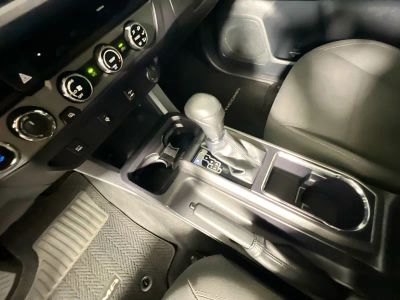 2017 Toyota Tacoma — photo 21 view