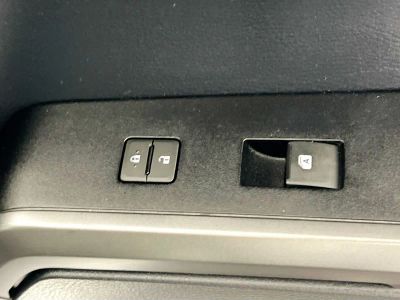 2017 Toyota Tacoma — photo 27 view