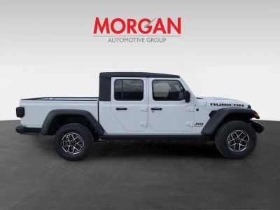 2026 Jeep Gladiator — side profile view