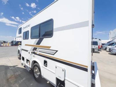 2027 Thor Motor Coach CHATEAU — photo 23 view