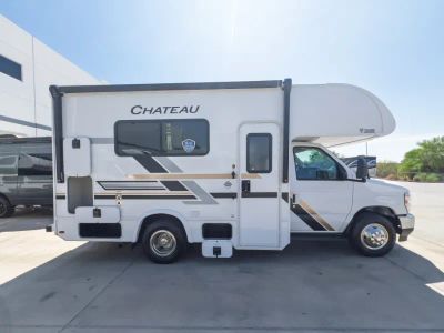 2027 Thor Motor Coach CHATEAU — photo 18 view