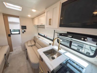2027 Thor Motor Coach CHATEAU — photo 7 view