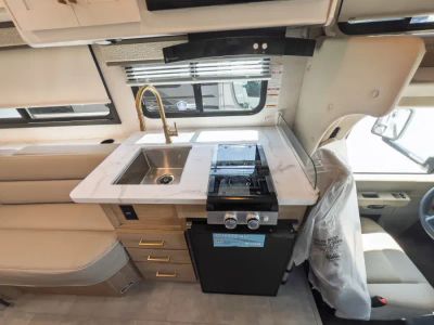 2027 Thor Motor Coach CHATEAU — photo 8 view