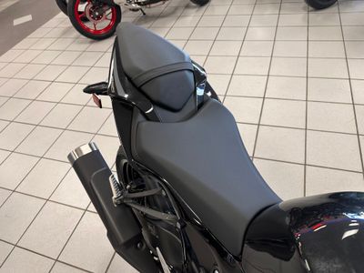 2026 Kawasaki Ninja ZX-6R - Photo 8