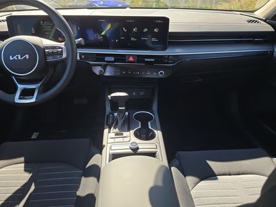 2026 Kia K5 — photo 14 view