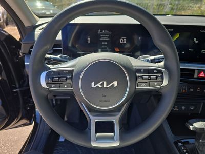 2026 Kia K5 — photo 28 view