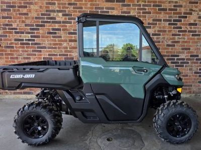 2026 Can-Am® Defender DPS CAB HD10 — front three-quarter view