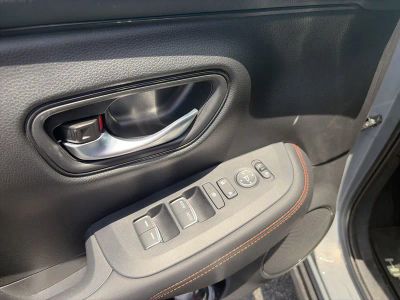 2025 Honda HR-V — photo 12 view