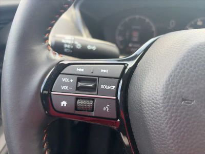 2025 Honda HR-V — photo 17 view