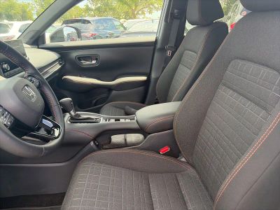 2025 Honda HR-V — photo 11 view