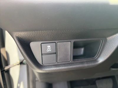 2025 Honda HR-V — photo 13 view