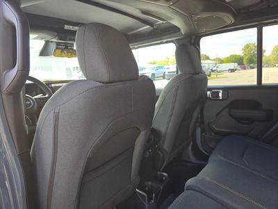 2026 Jeep Wrangler — photo 9 view