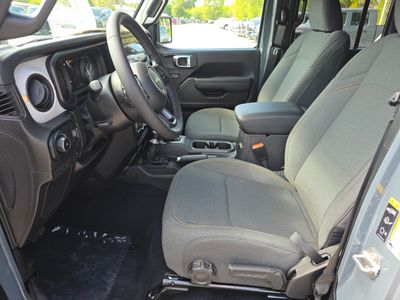 2026 Jeep Wrangler — photo 12 view