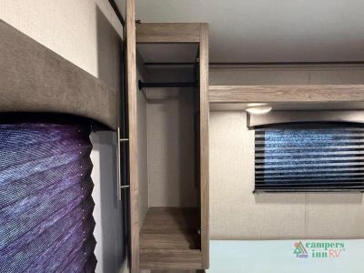 2021 CrossRoads RV Zinger — photo 30 view