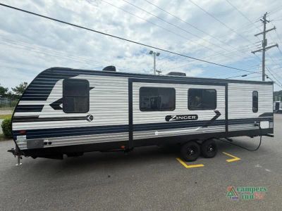 2021 CrossRoads RV Zinger — interior view