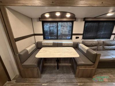 2021 CrossRoads RV Zinger — photo 20 view