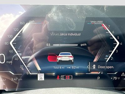 2026 BMW 4 Series — photo 11 view