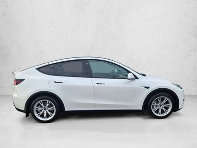 2022 Tesla Model Y - Photo 4