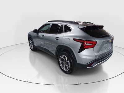 2025 Chevrolet Trax - Photo 5