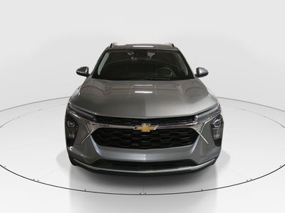 2025 Chevrolet Trax - Photo 2