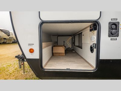 2025 Palomino SolAire - Photo 39