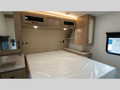 2025 Palomino SolAire - Photo 17