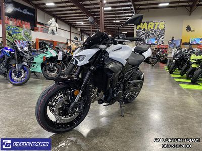 2026 Kawasaki Z900 ABS - Photo 2