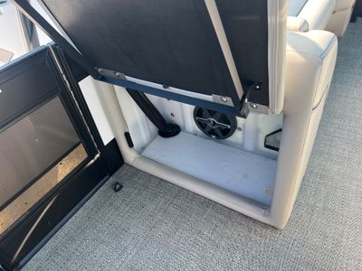 2026 Barletta Lusso L25MAT - Photo 31