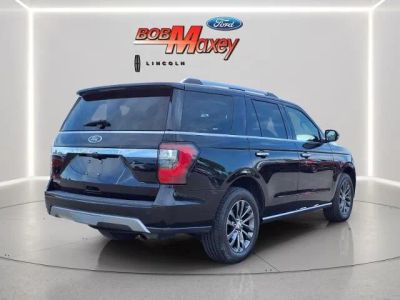 2020 Ford Expedition — interior view