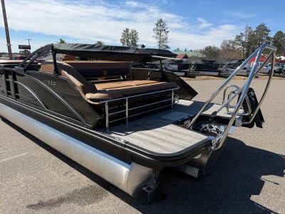2026 Bennington 22 MSB — photo 8 view