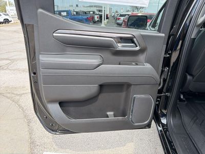 2026 Chevrolet Silverado 1500 — photo 17 view