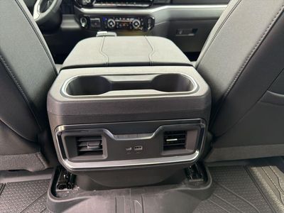 2026 Chevrolet Silverado 1500 — photo 16 view