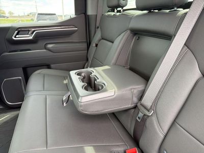 2026 Chevrolet Silverado 1500 — photo 15 view